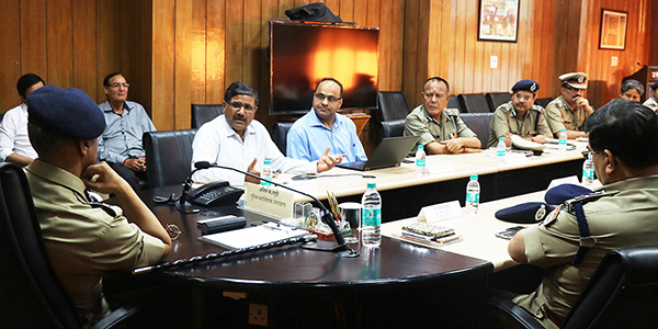 Dr. Joshi interacting with DGP and other police officials of the state of Uttarakhand.