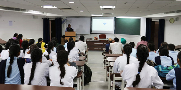 Dr. Ashish Joshi interacting with medical students of the Doon Medical College, Dehradun